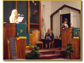 Jennifer Fahrni, John Crowe and Kathy Collins as Ka'iulani